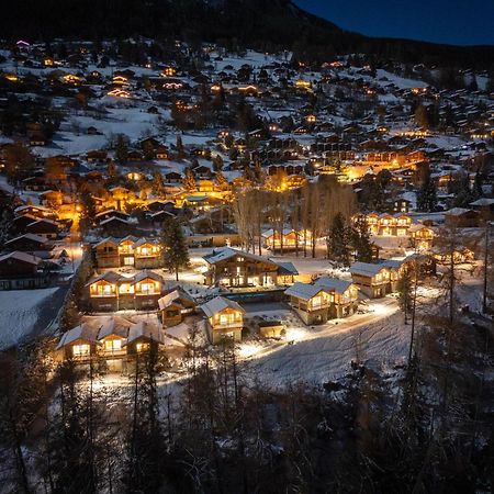Mad Retreat Hotel ナンダ エクステリア 写真