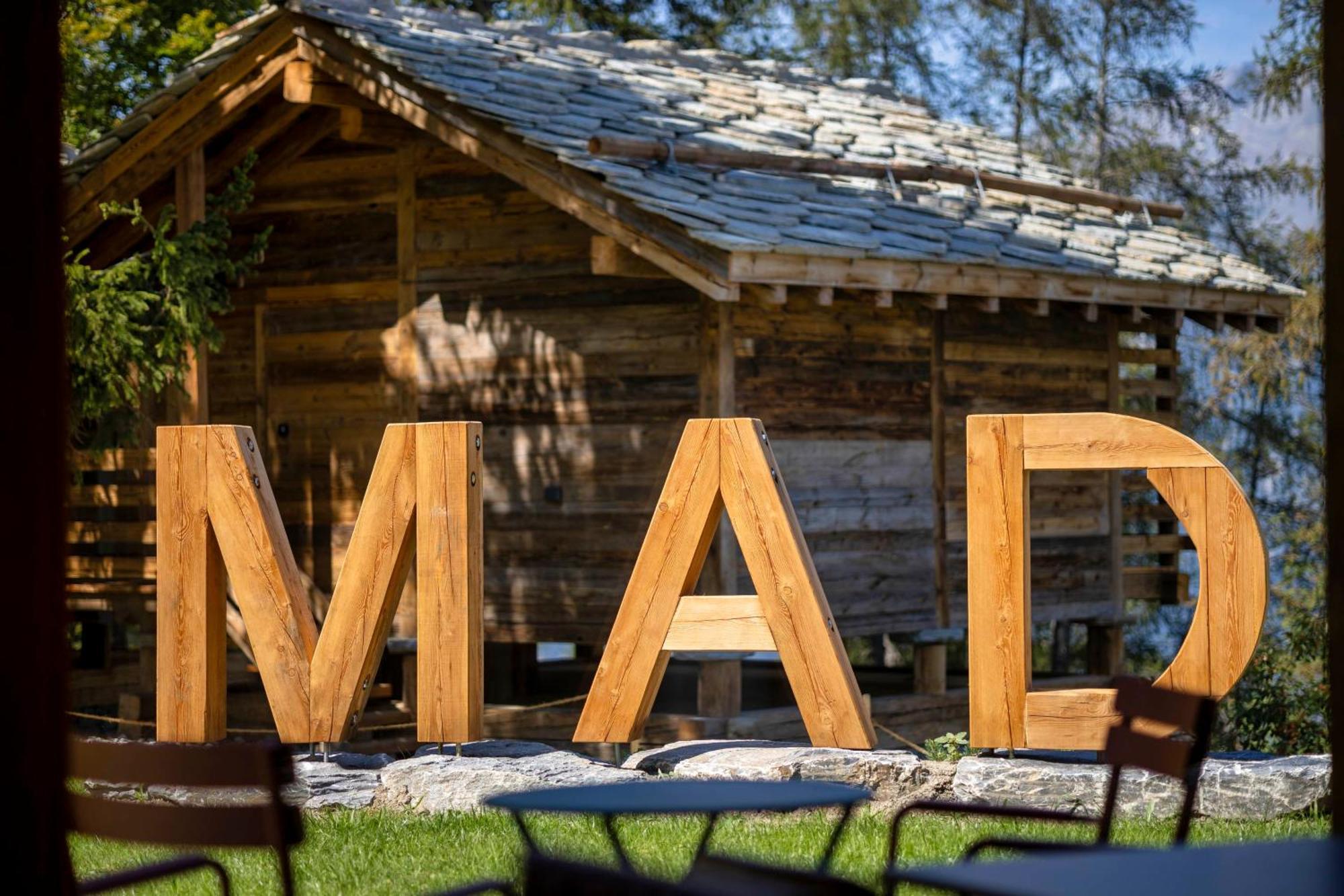 Mad Retreat Hotel ナンダ エクステリア 写真